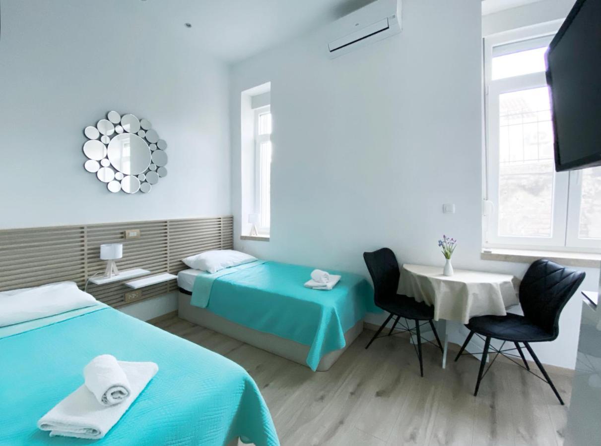 En-Suite Iris On Rokova Street - 5 Min Walk To The Old Town Of Сплит Екстериор снимка